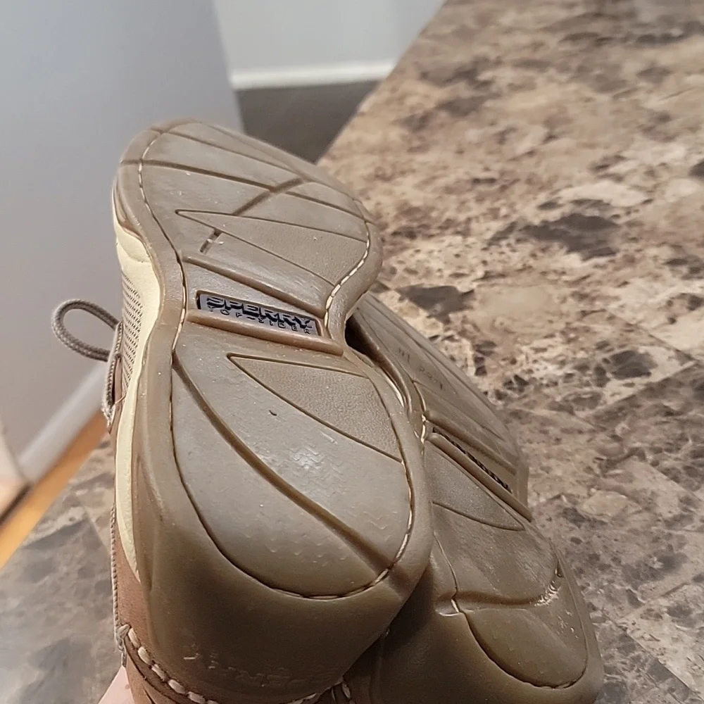 Sperry Men's Intrepid 2 Eye Fabric Closed Toe Boat Shoes, Tan, Men's Size 10.5